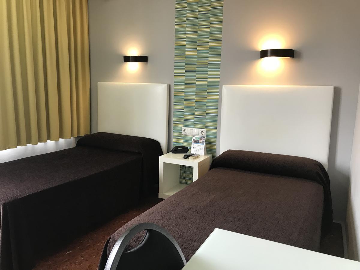Hostal Restaurante Estacion Jaén Kamer foto