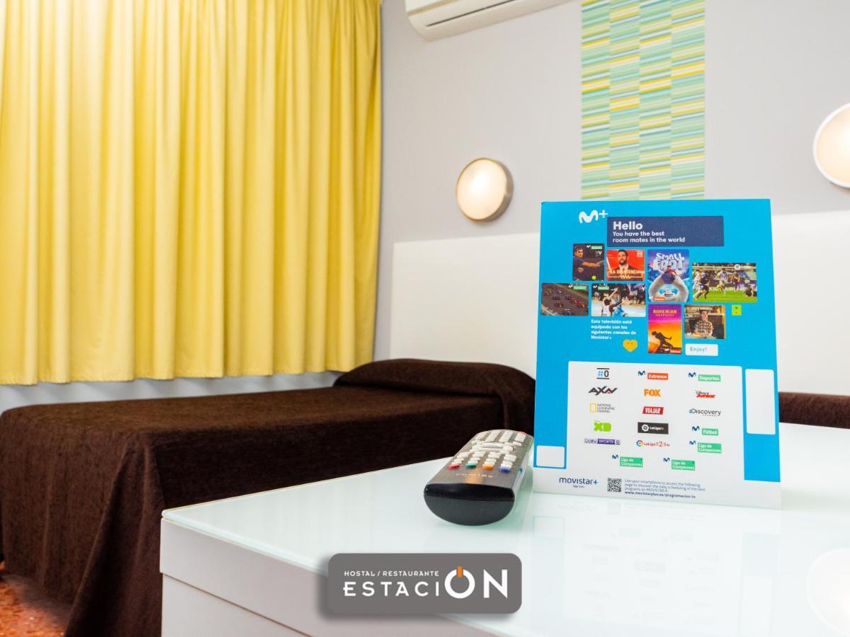 Hostal Restaurante Estacion Jaén Buitenkant foto