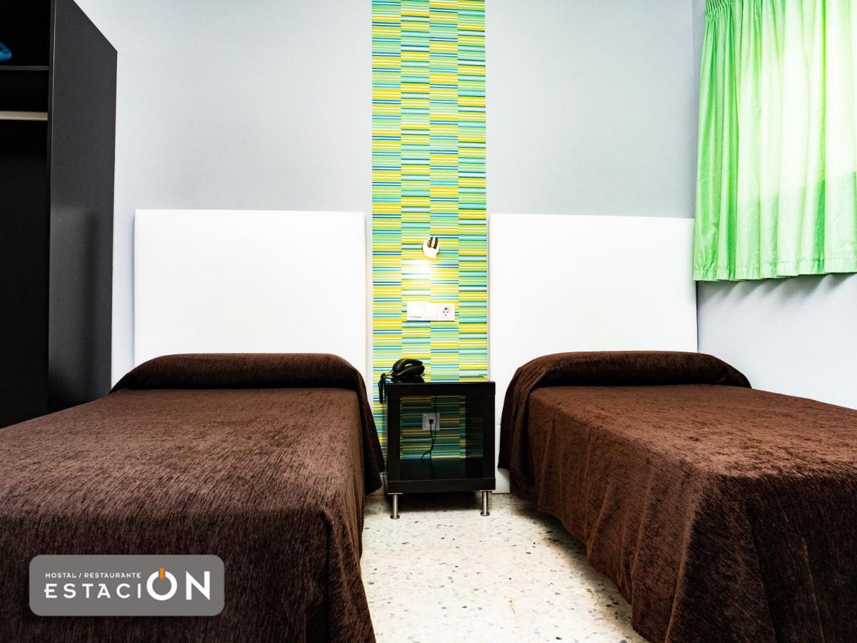Hostal Restaurante Estacion Jaén Buitenkant foto